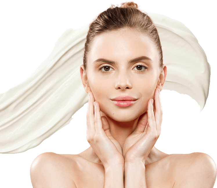 Femeie care aplică crema regeneratoare Neocell